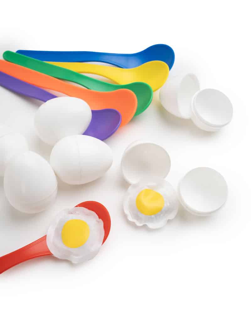 plastic egg and spoon set for gym class games and races